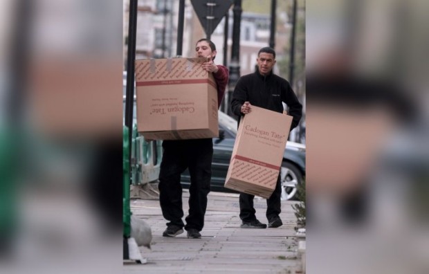 janet-jackson-london-home-moving-out-003