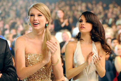 2011 American Music Awards - Roaming Show