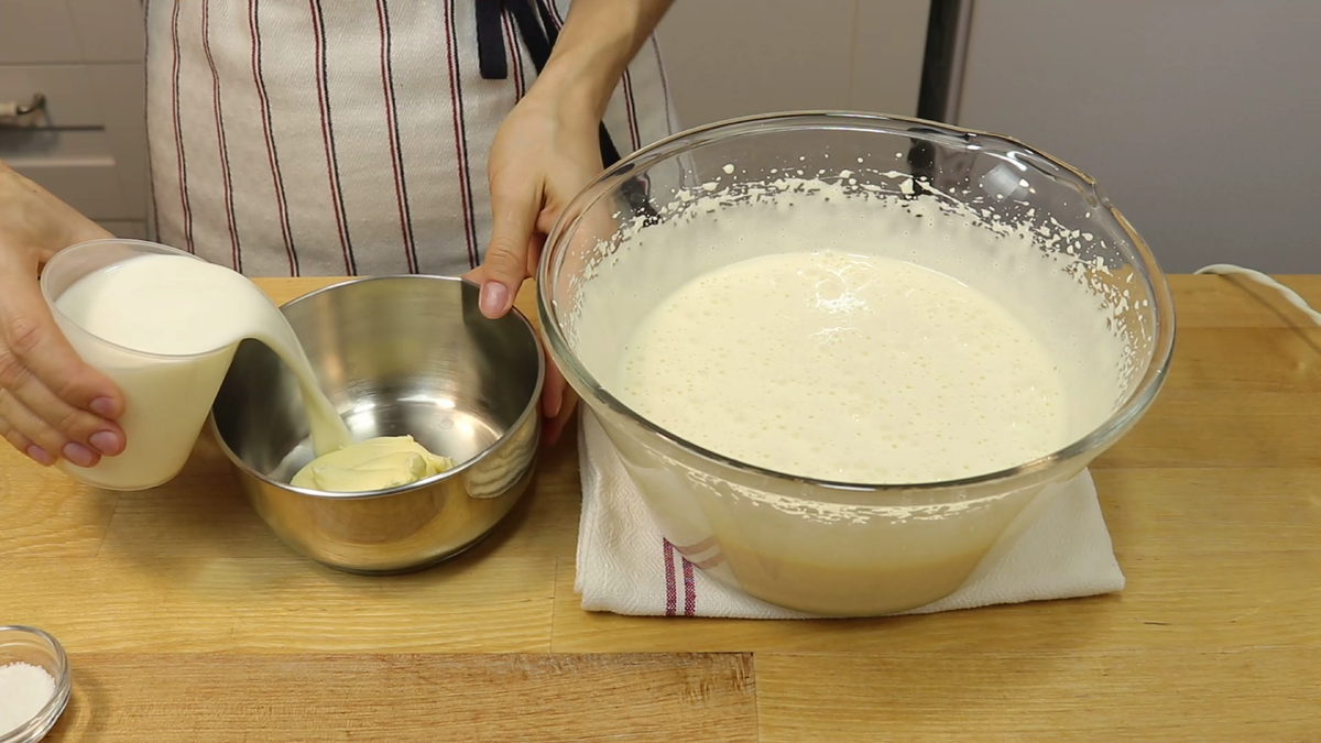 Готовлю знаменитый горячий молочный пирог (Hot Milk Cake)или пирог на горячем молоке, и пирог и бисквит