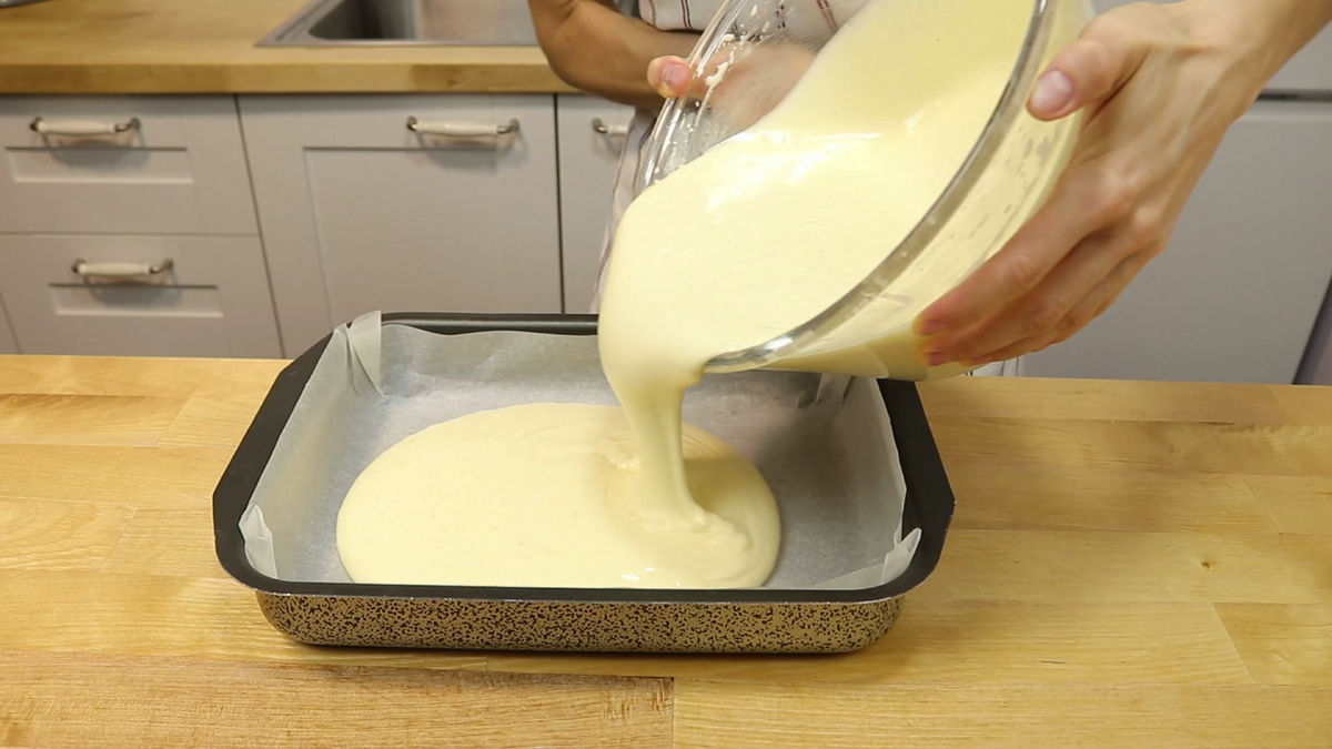 Готовлю знаменитый горячий молочный пирог (Hot Milk Cake)или пирог на горячем молоке, и пирог и бисквит